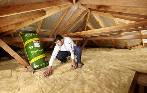 Bradford Insulation | Installing Gold Ceiling Batts